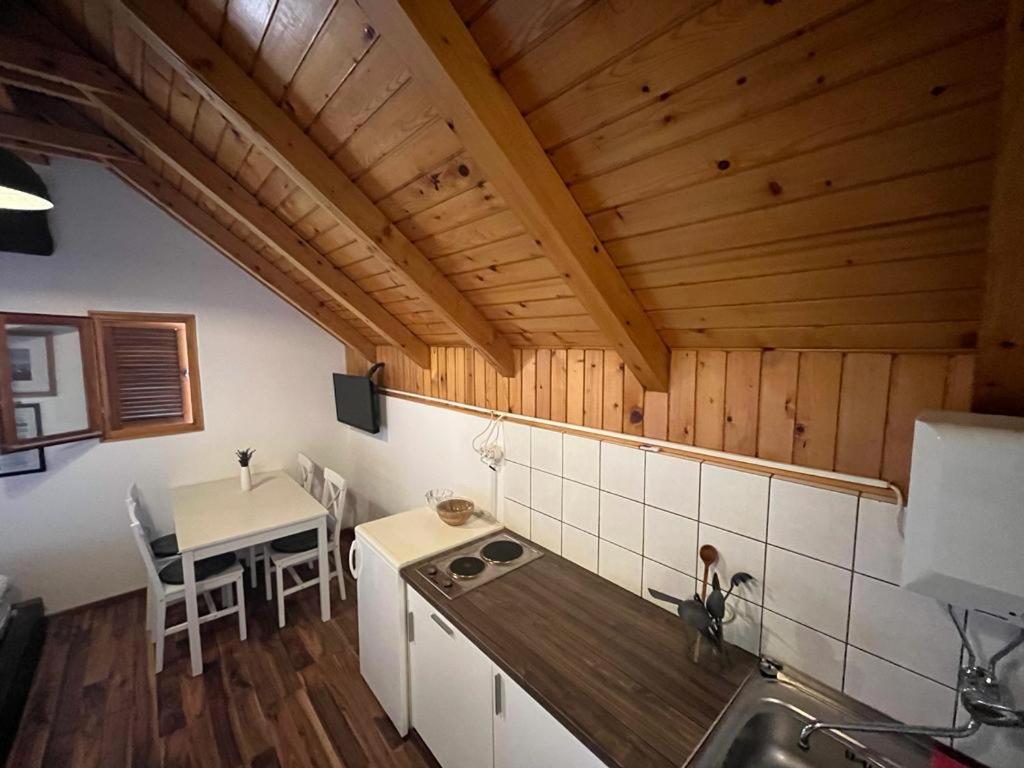 Appartement Cesargradska Klet à Tuhelj Extérieur photo